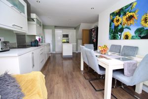 Kitchen/Diner- click for photo gallery